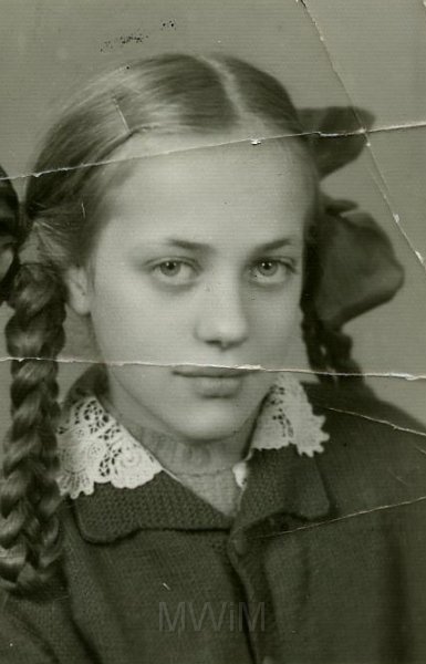 KKE 4622.jpg - Fot. Portret. Maria Jolanta Jarzynowska, Olsztyn, lata 50-te XX wieku.